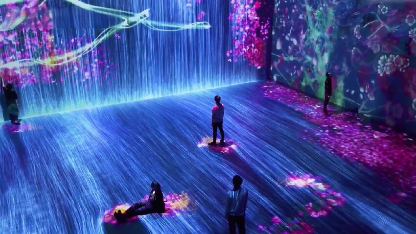 投影地面與墻面投影的融合技術-蘇州好奇數(shù)字科技.jpg